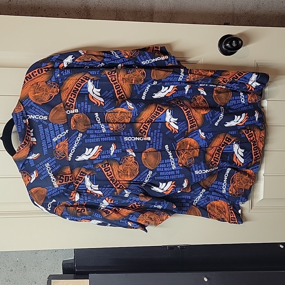 SOLD NFL Team Apparel Denver Broncos - Picture 7 of 9